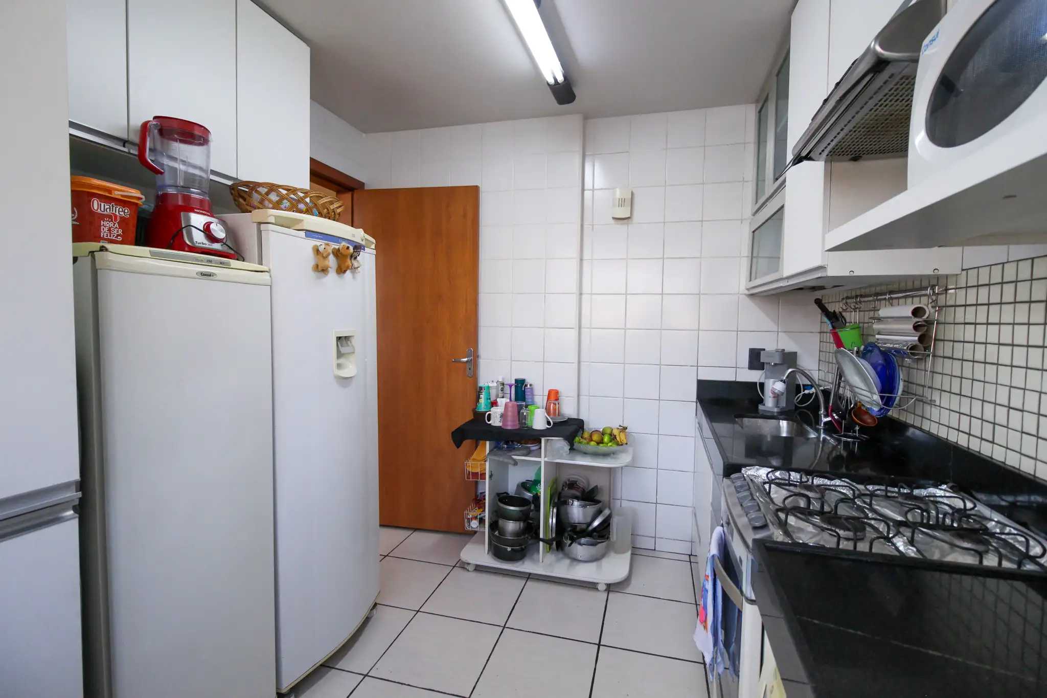 Apartamento à venda com 3 quartos, 75m² - Foto 12