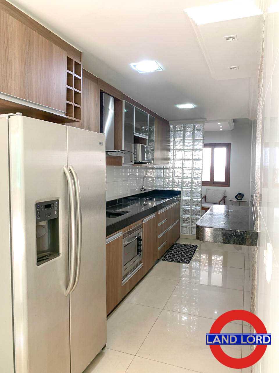 Casa à venda com 4 quartos, 200m² - Foto 5