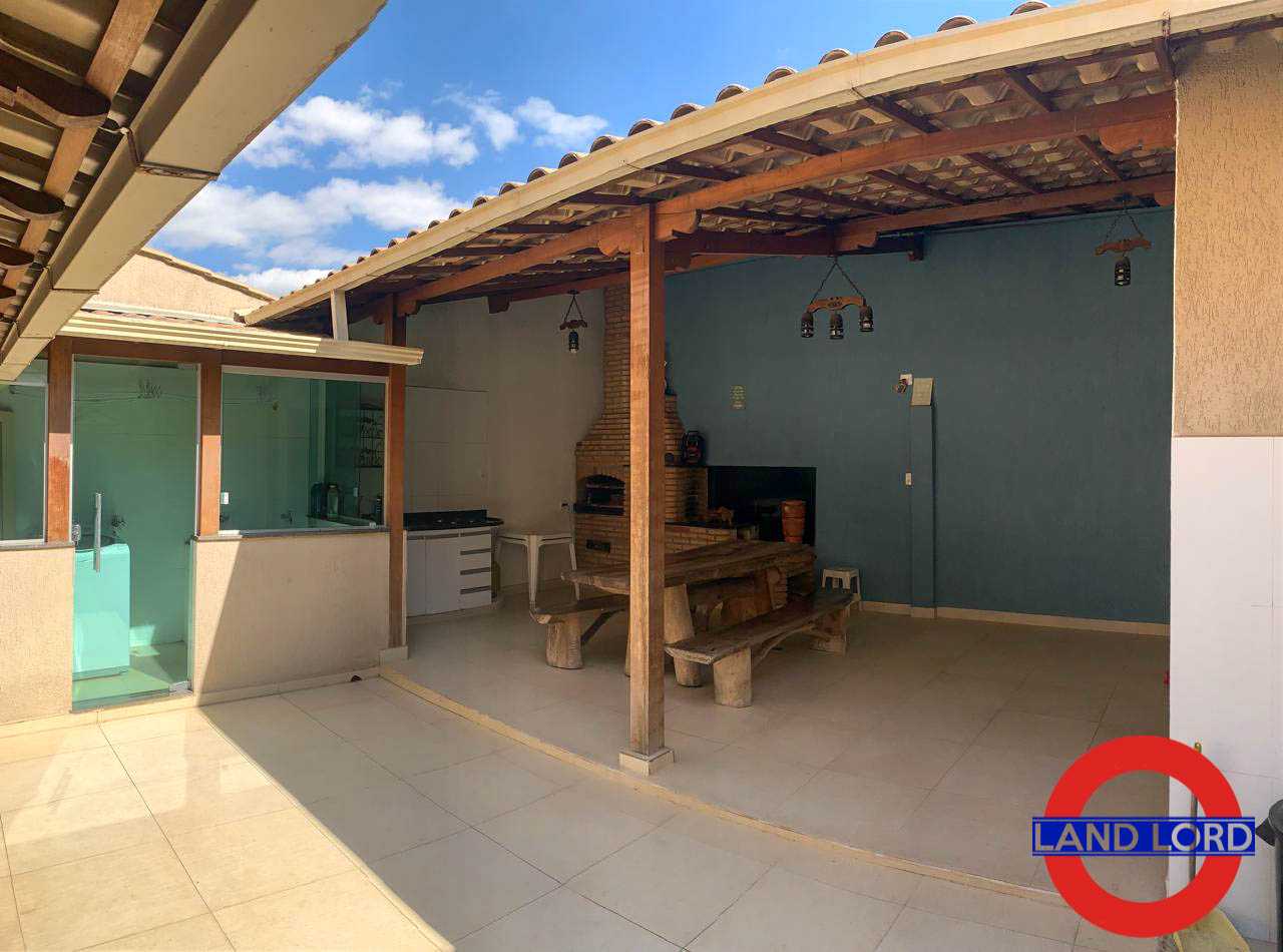 Casa à venda com 4 quartos, 200m² - Foto 3