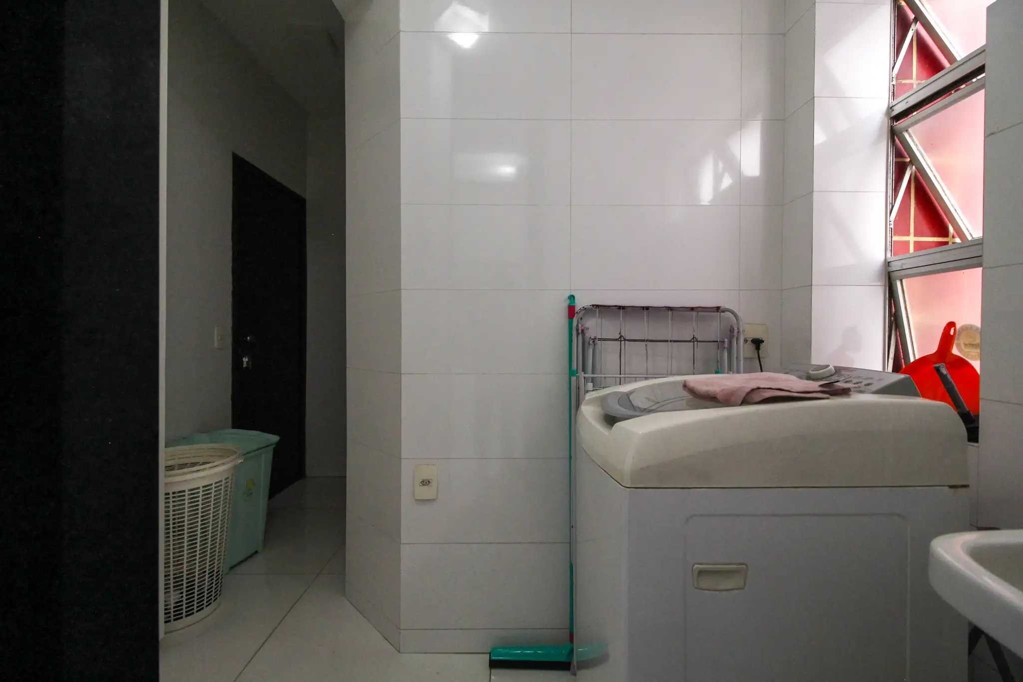 Apartamento à venda com 3 quartos, 122m² - Foto 19