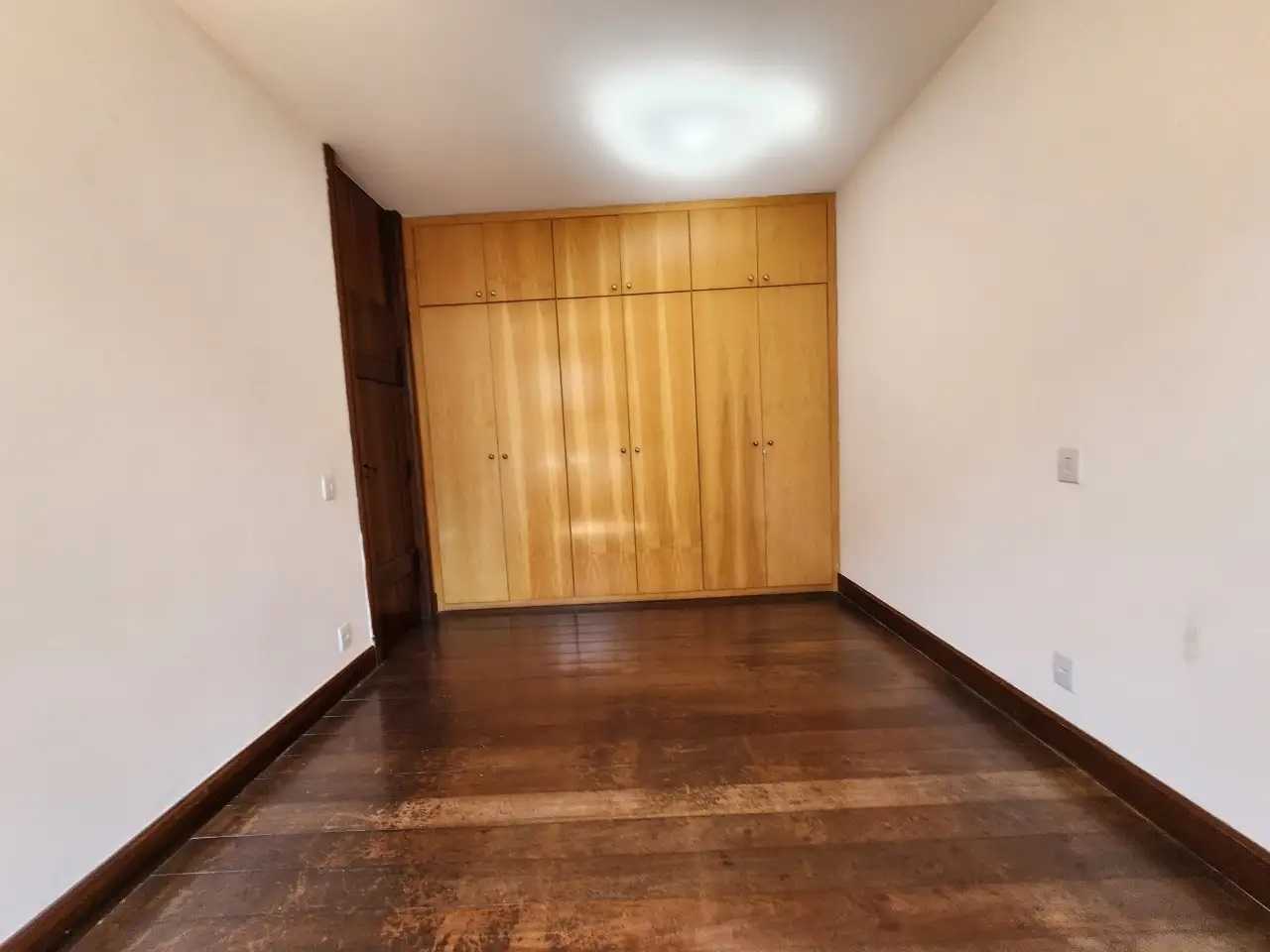 Casa à venda com 5 quartos, 342m² - Foto 24