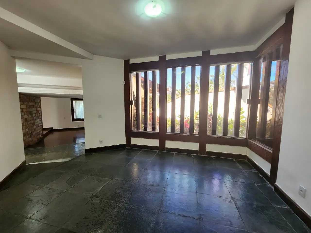 Casa à venda com 5 quartos, 342m² - Foto 14