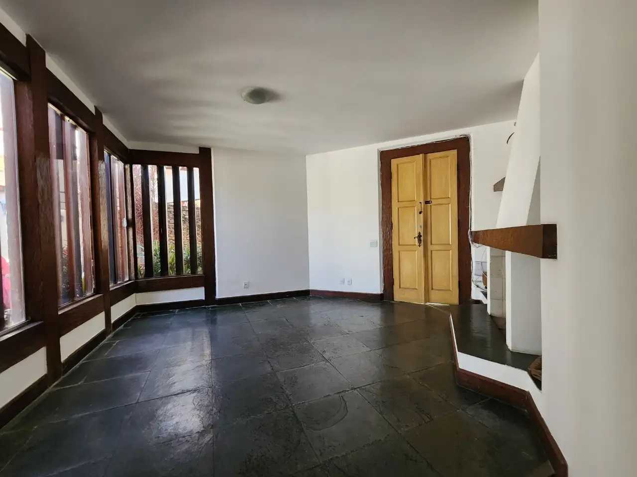 Casa à venda com 5 quartos, 342m² - Foto 15