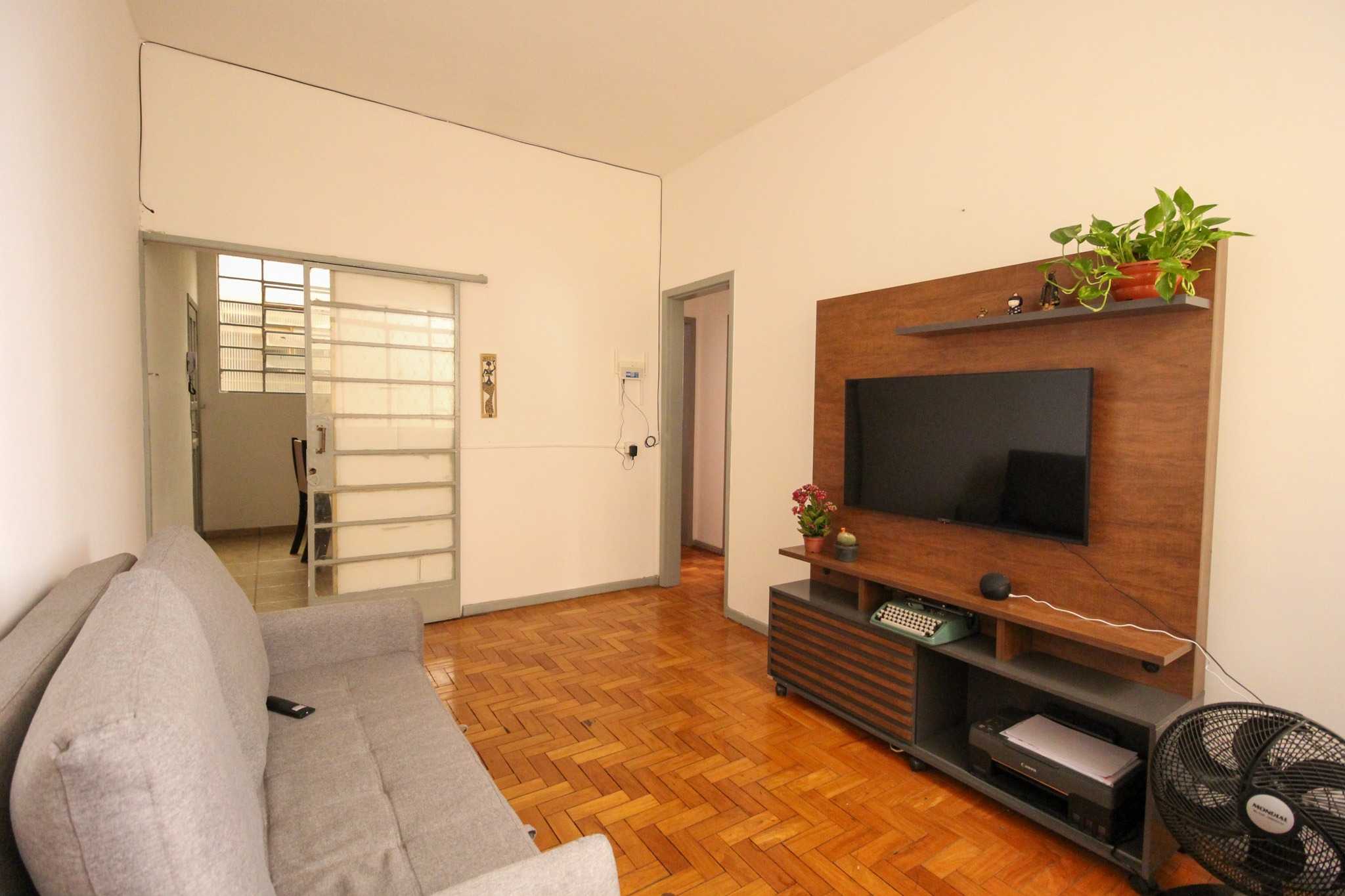 Apartamento à venda com 2 quartos, 75m² - Foto 2