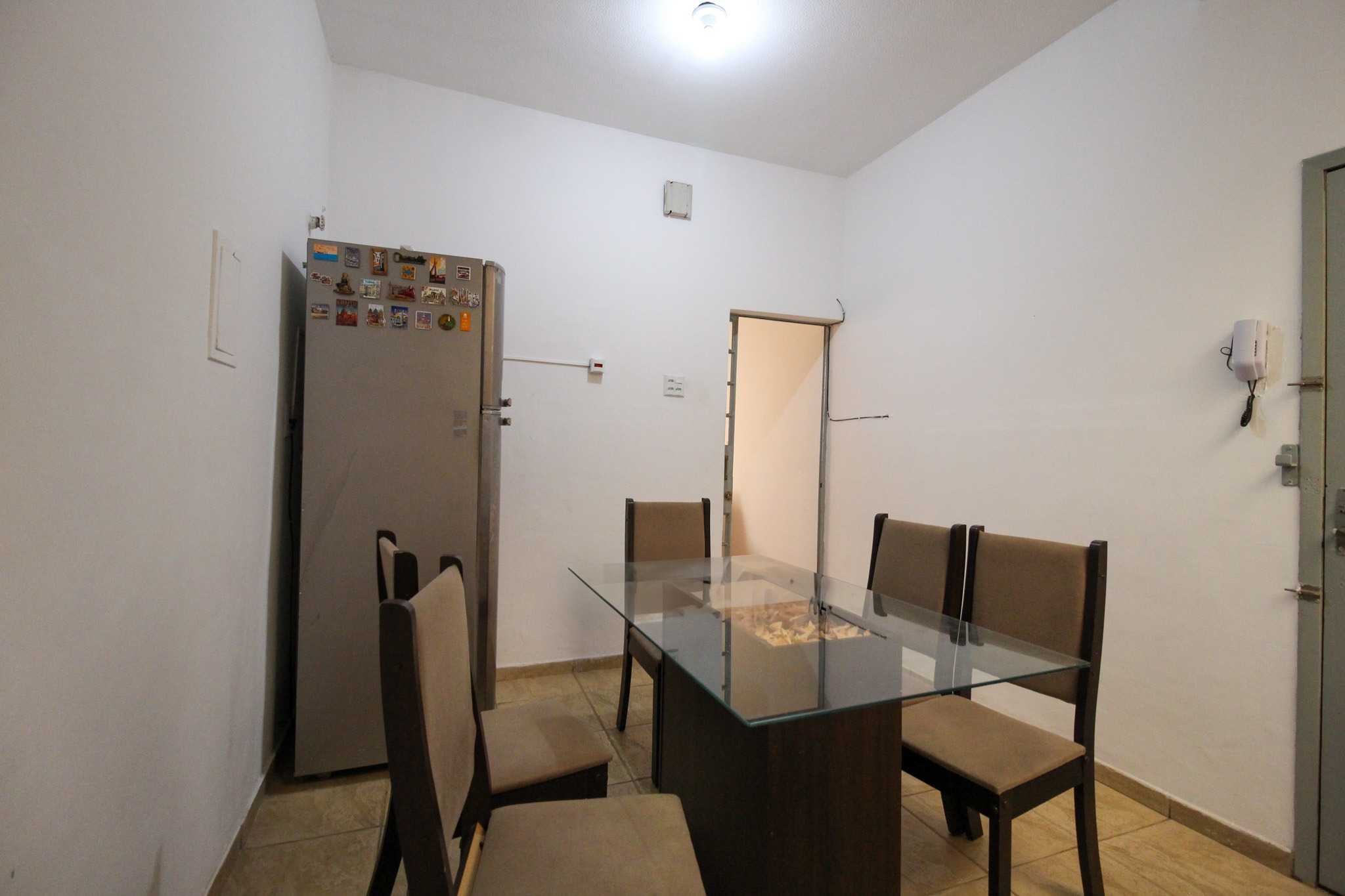 Apartamento à venda com 2 quartos, 75m² - Foto 3