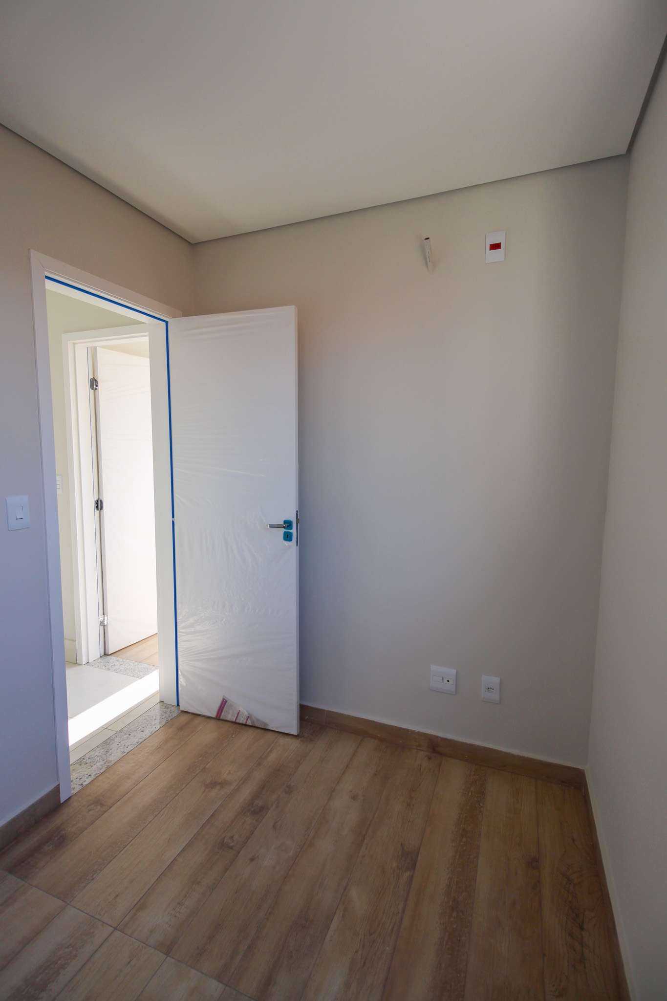 Apartamento à venda com 3 quartos, 90m² - Foto 1