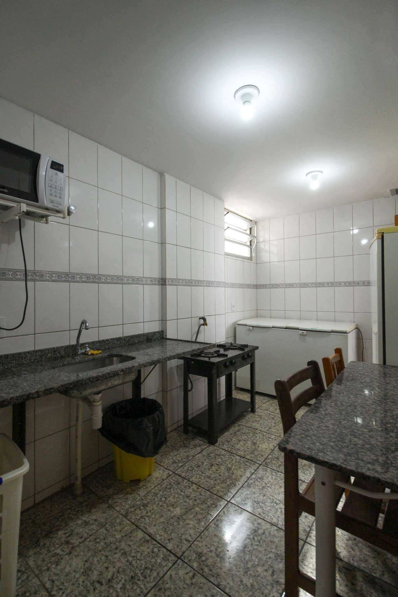 Apartamento à venda com 3 quartos, 75m² - Foto 1