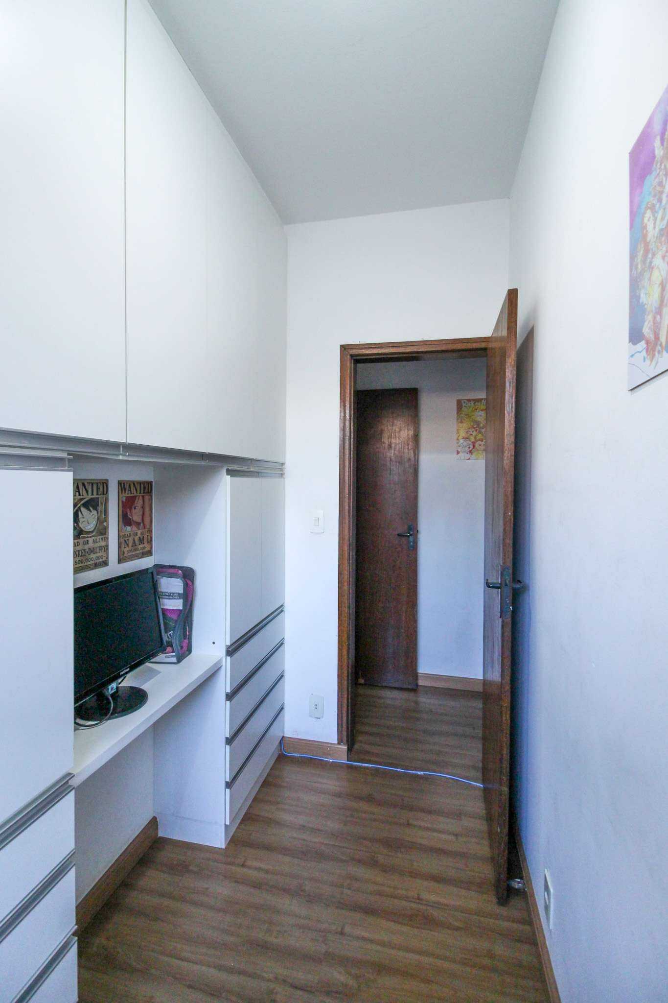 Apartamento à venda com 3 quartos, 80m² - Foto 3