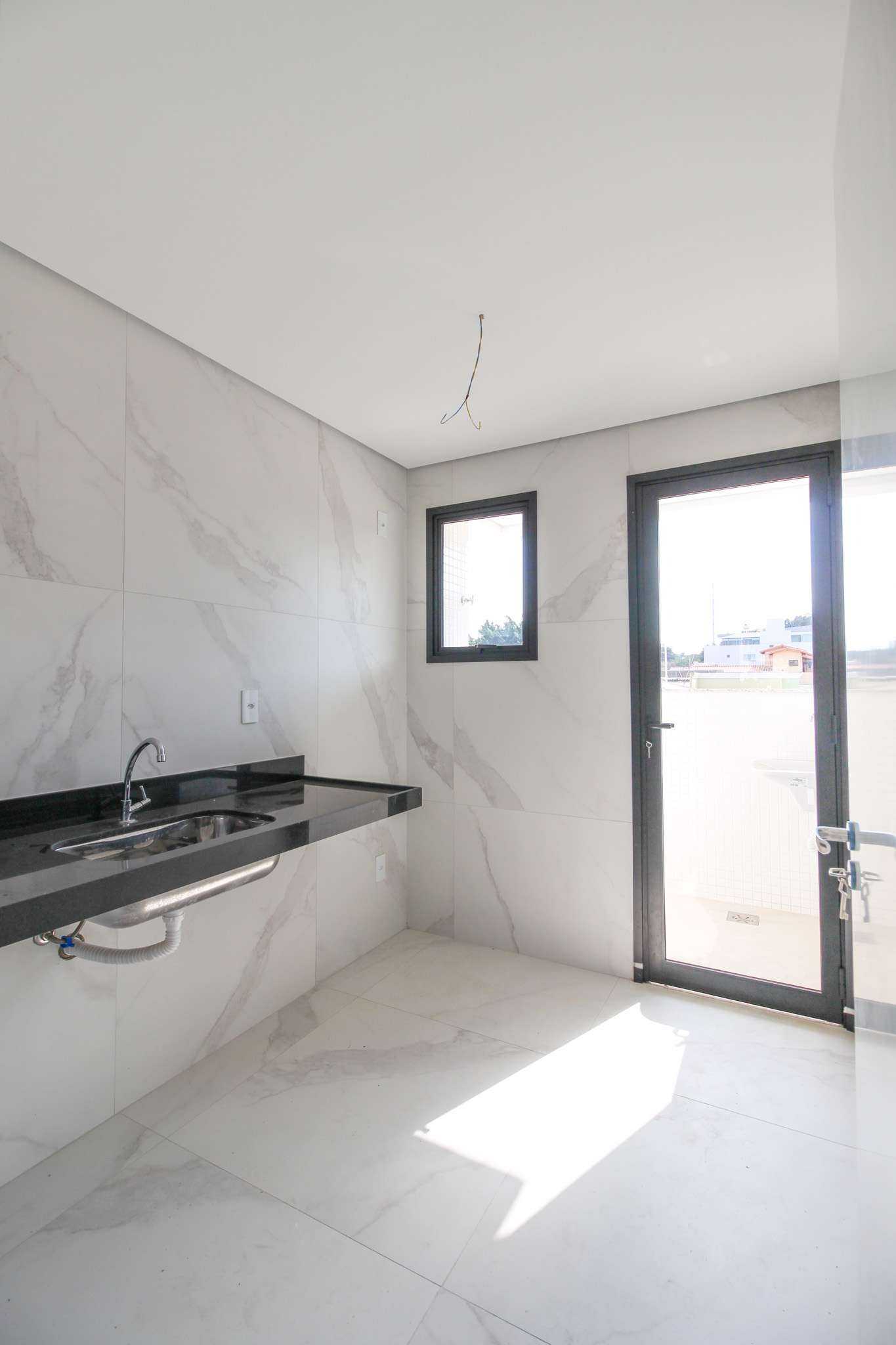 Apartamento à venda com 2 quartos, 65m² - Foto 15