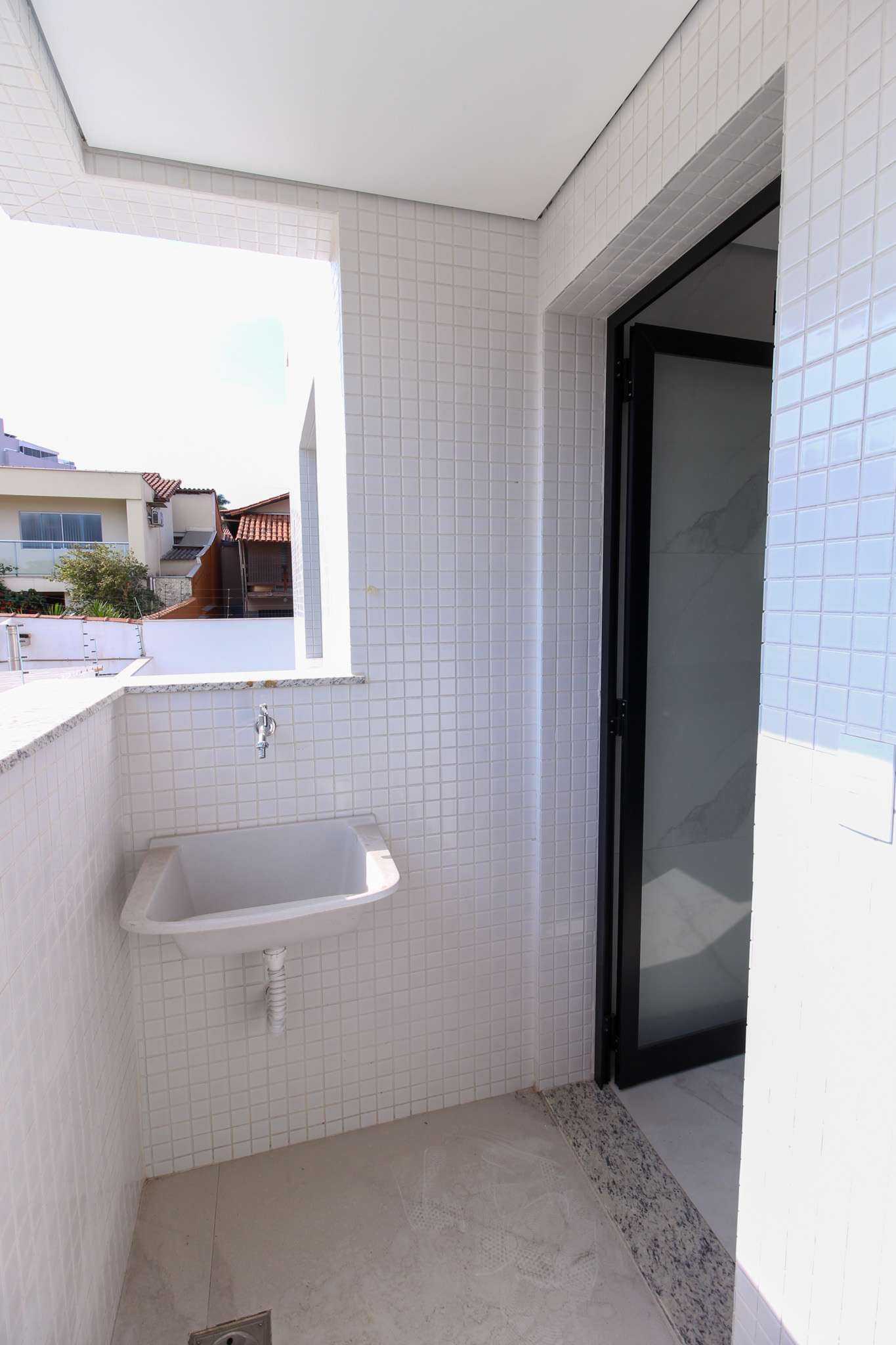 Apartamento à venda com 2 quartos, 65m² - Foto 17