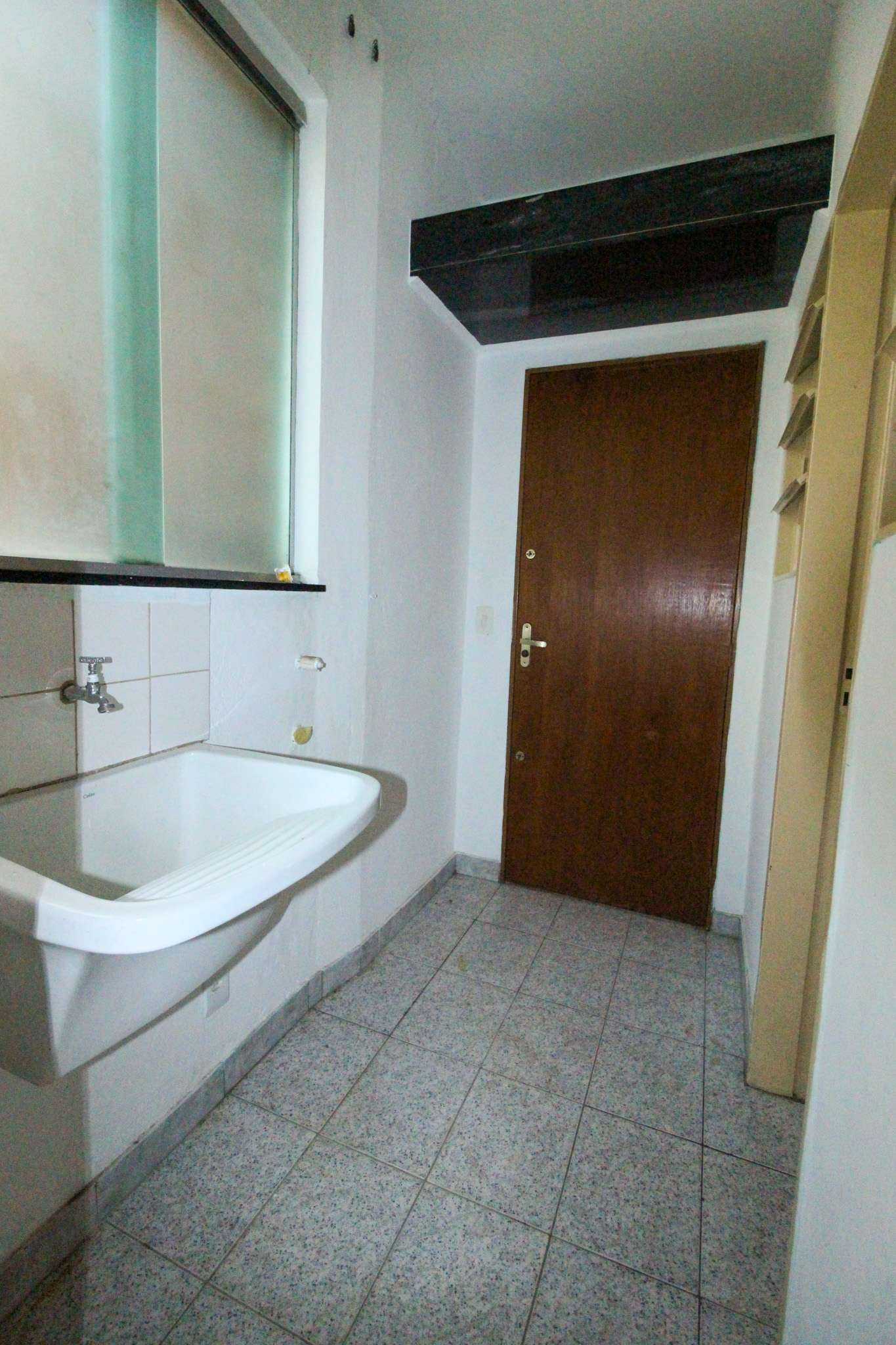 Apartamento à venda com 3 quartos, 70m² - Foto 4