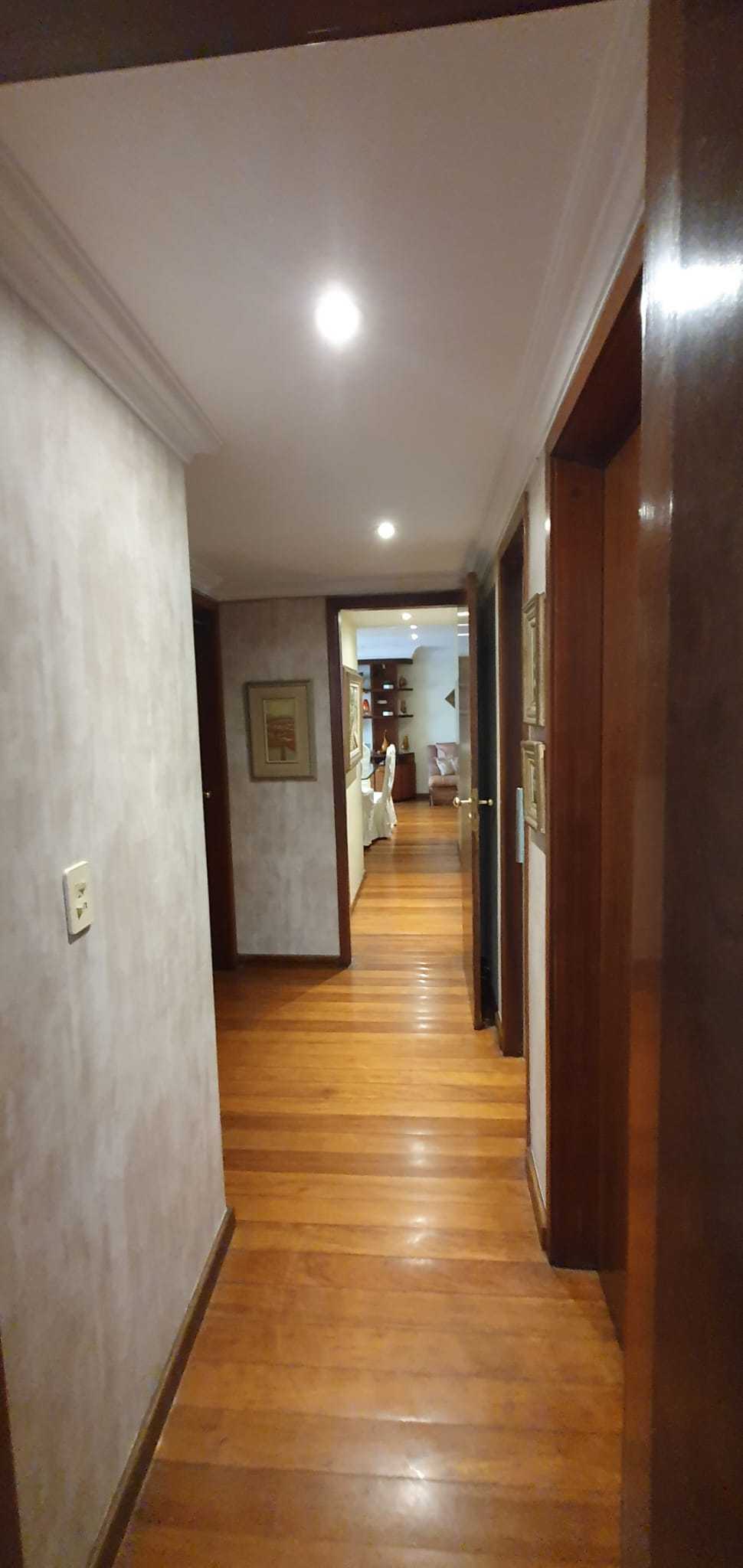 Apartamento à venda com 3 quartos, 135m² - Foto 9