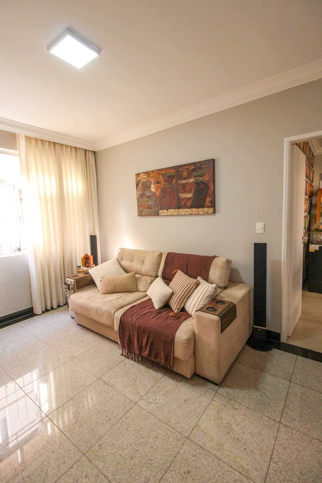 Apartamento à venda com 3 quartos, 82m² - Foto 2