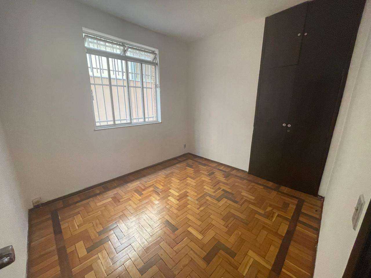 Apartamento à venda com 4 quartos, 150m² - Foto 4