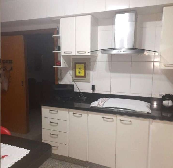 Apartamento à venda com 3 quartos, 265m² - Foto 13