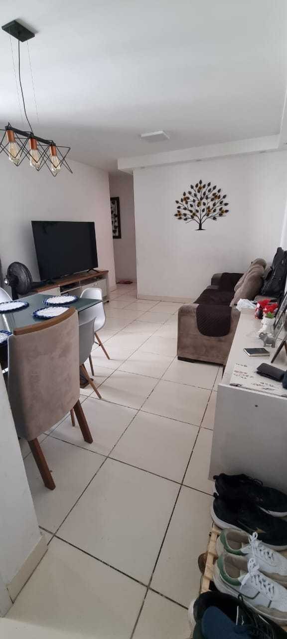 Apartamento à venda com 3 quartos, 77m² - Foto 2