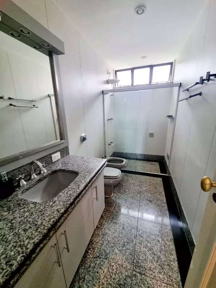 Apartamento à venda com 4 quartos, 230m² - Foto 9