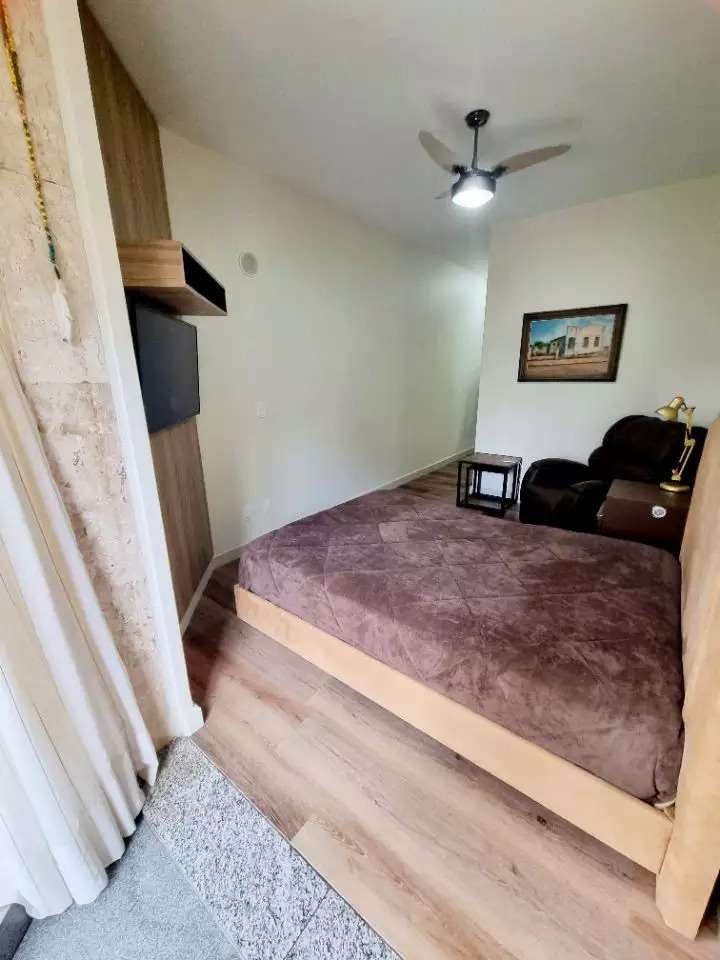 Apartamento à venda com 4 quartos, 230m² - Foto 17