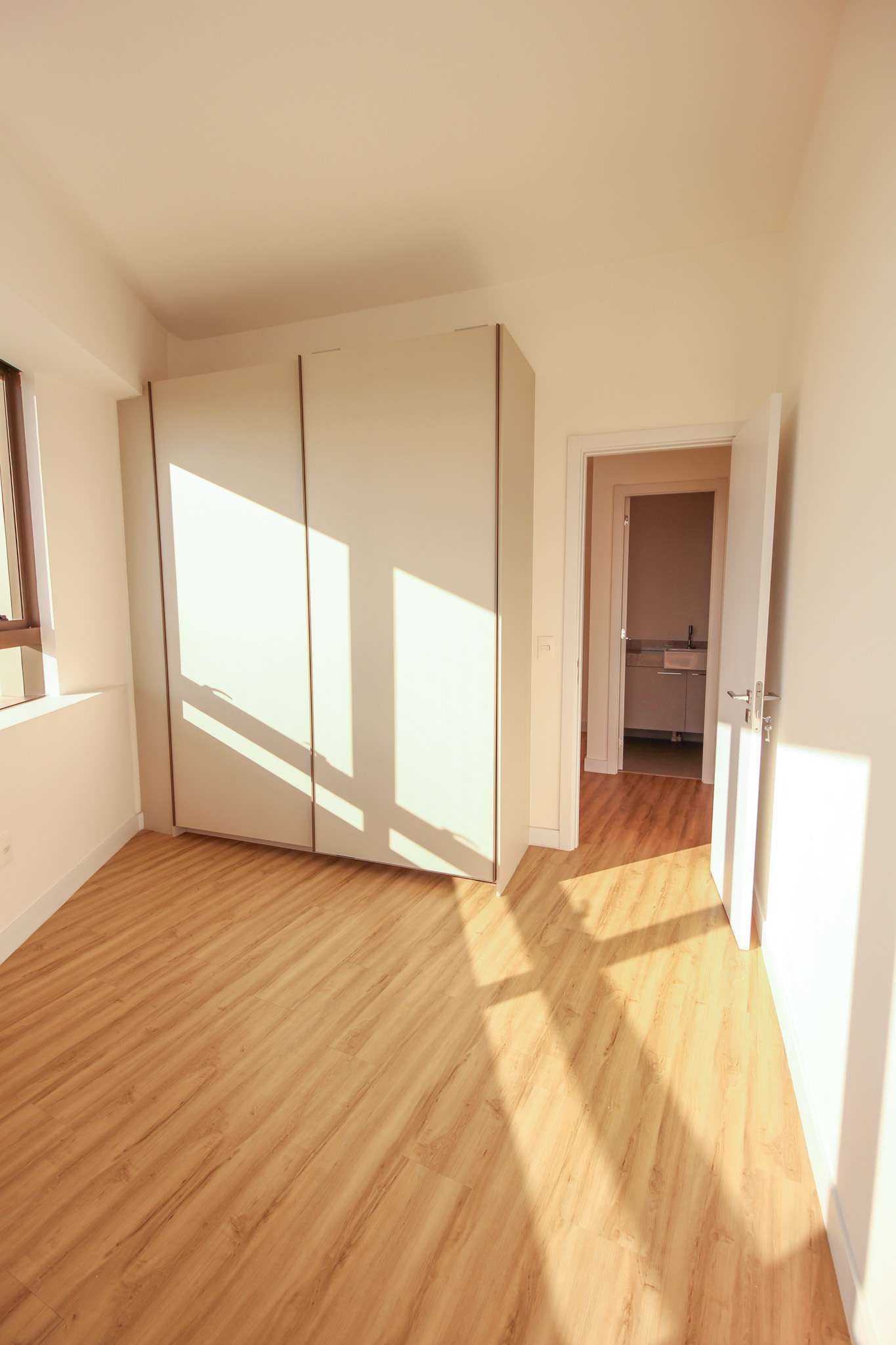 Apartamento à venda com 2 quartos, 75m² - Foto 11