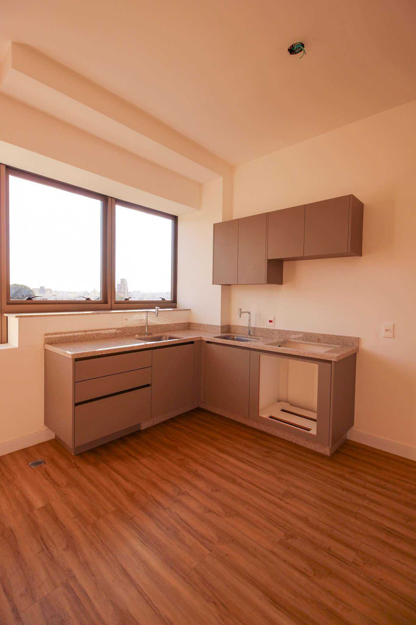 Apartamento à venda com 2 quartos, 75m² - Foto 7