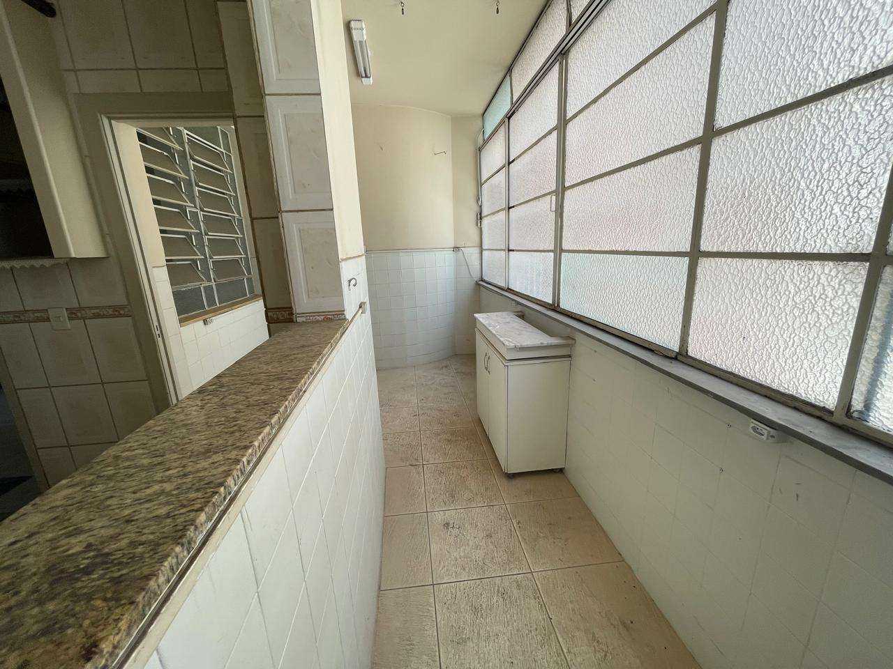 Apartamento à venda com 3 quartos, 128m² - Foto 9