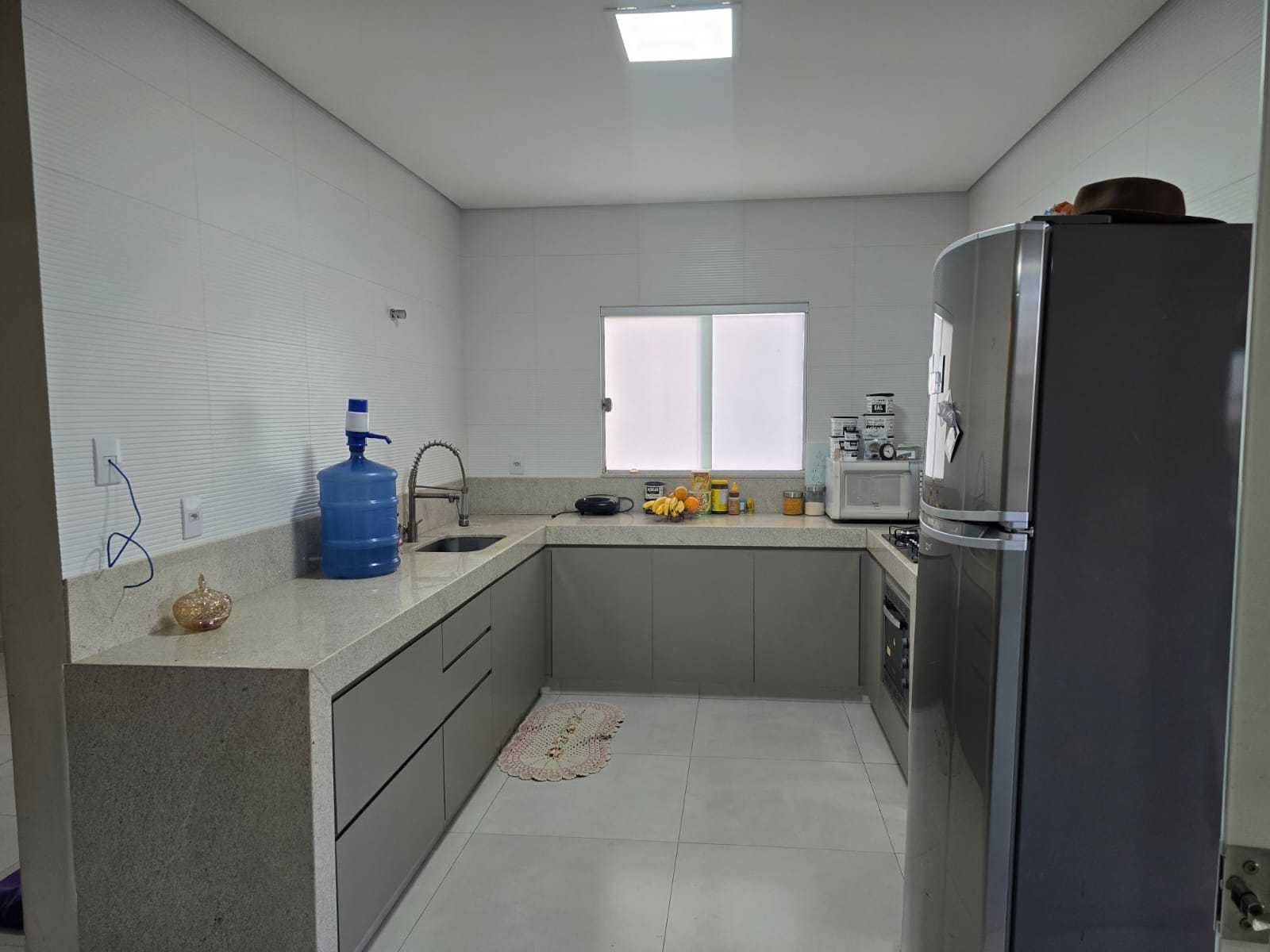 Prédio Inteiro à venda com 3 quartos, 300m² - Foto 13