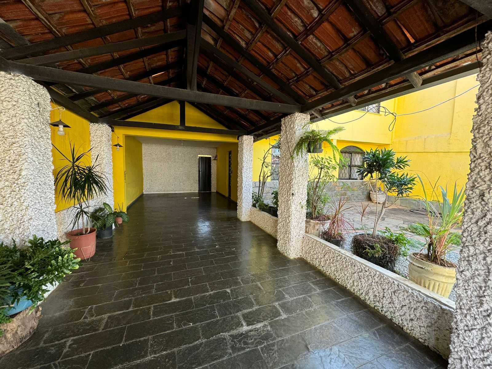 Casa à venda com 3 quartos, 147m² - Foto 4