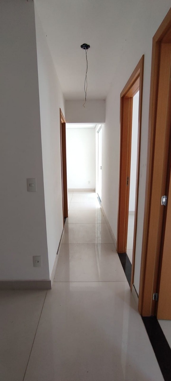 Apartamento à venda com 3 quartos, 202m² - Foto 3