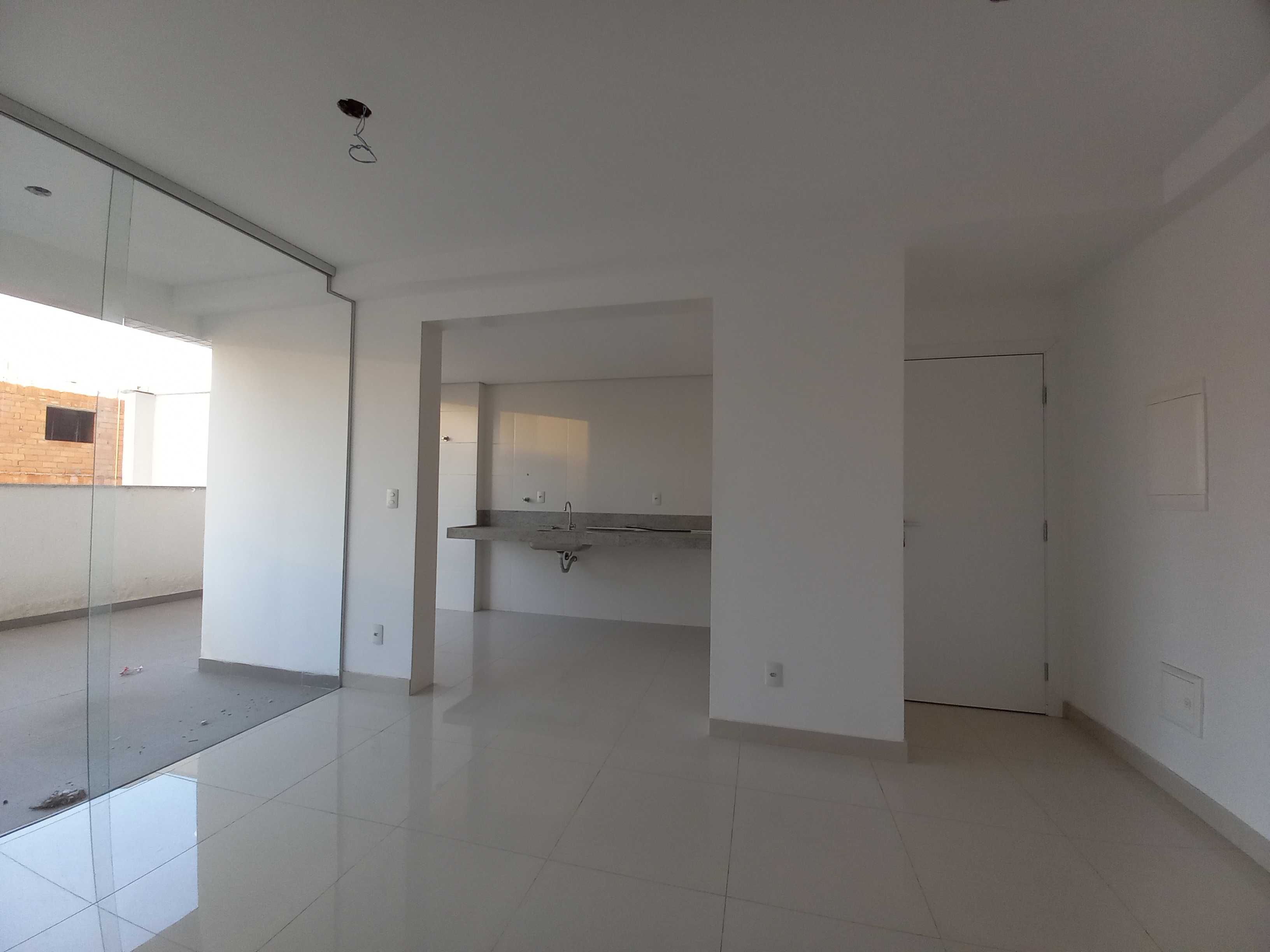 Apartamento à venda com 3 quartos, 150m² - Foto 4