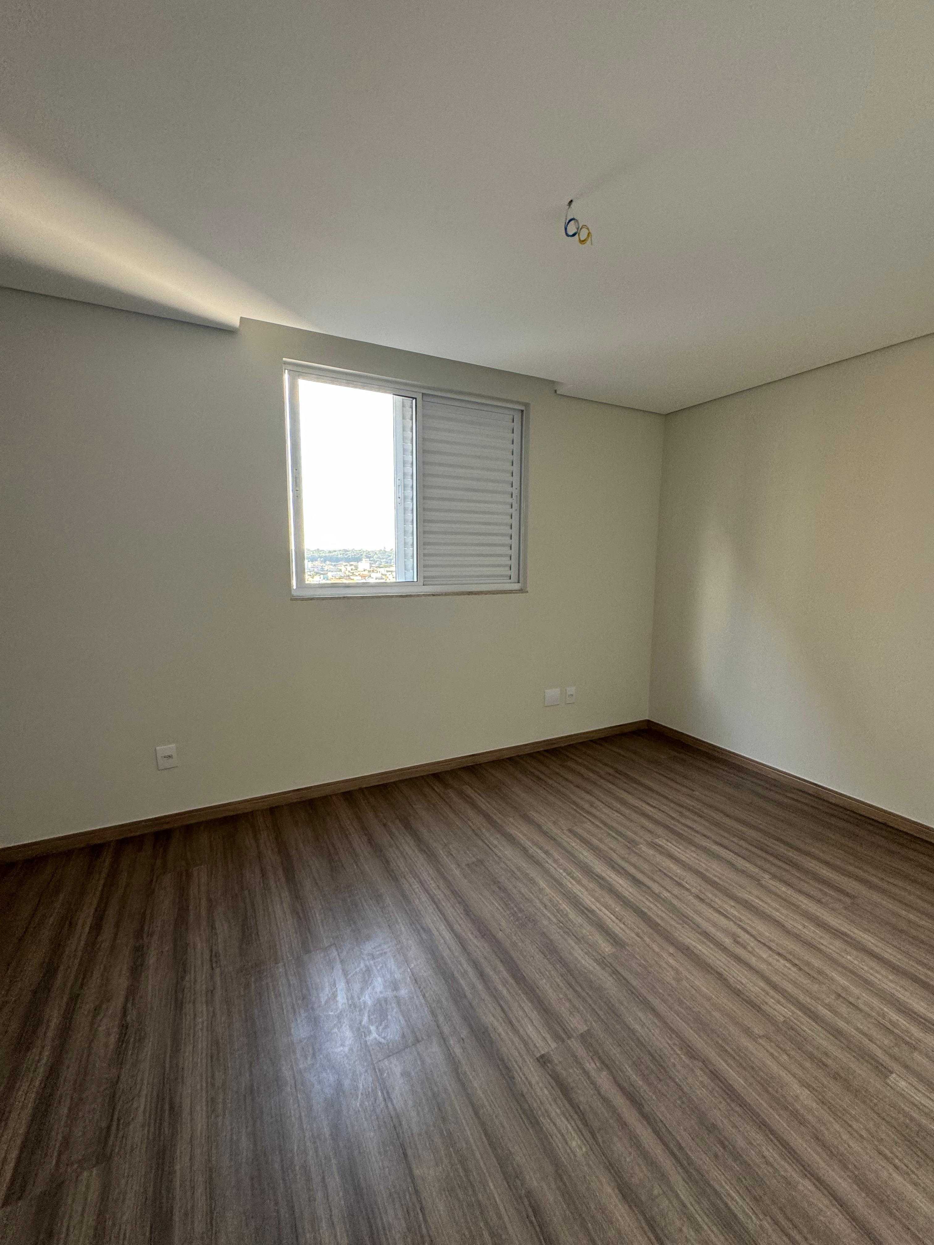 Apartamento à venda com 4 quartos, 183m² - Foto 17