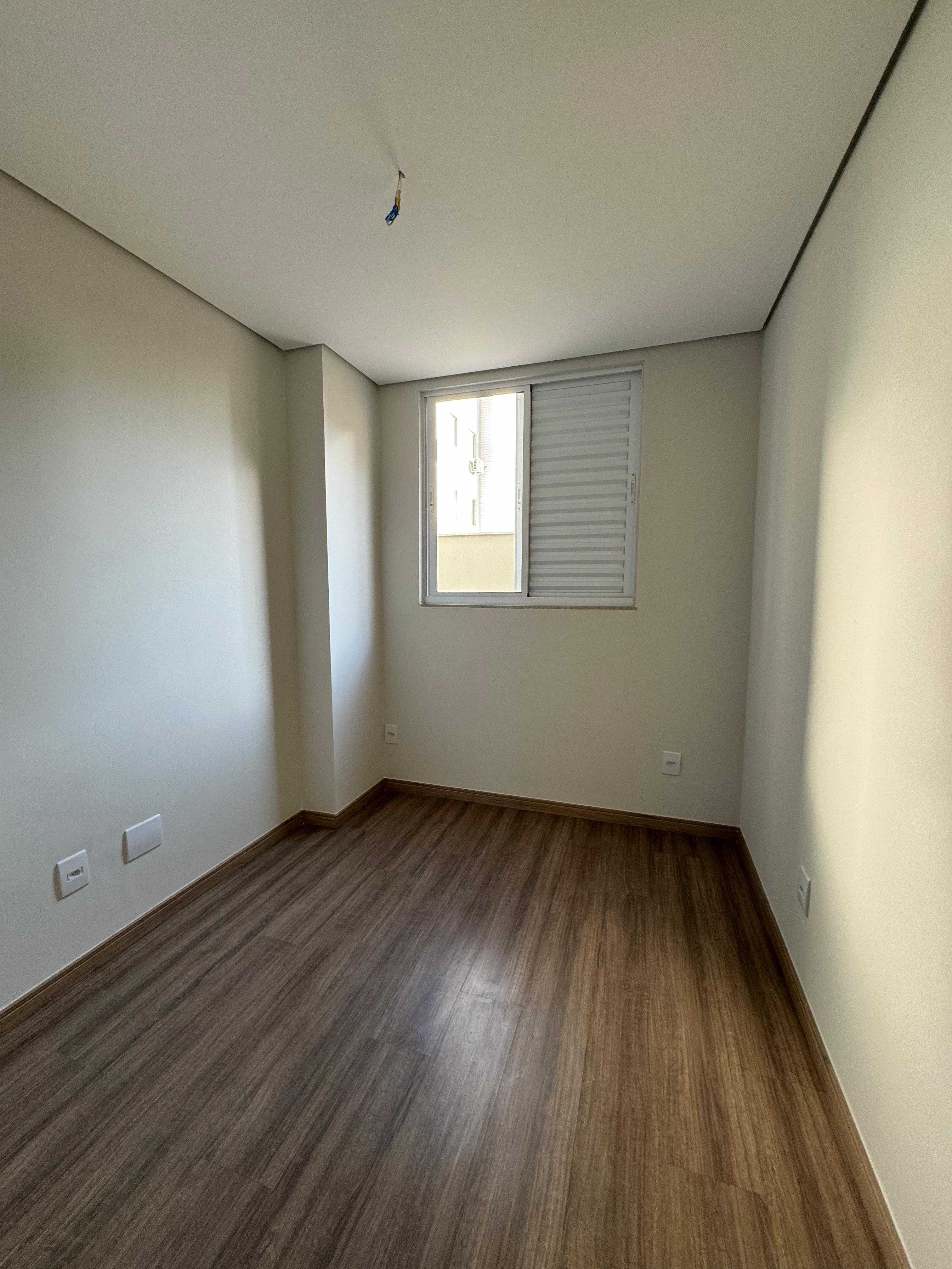 Apartamento à venda com 4 quartos, 183m² - Foto 15