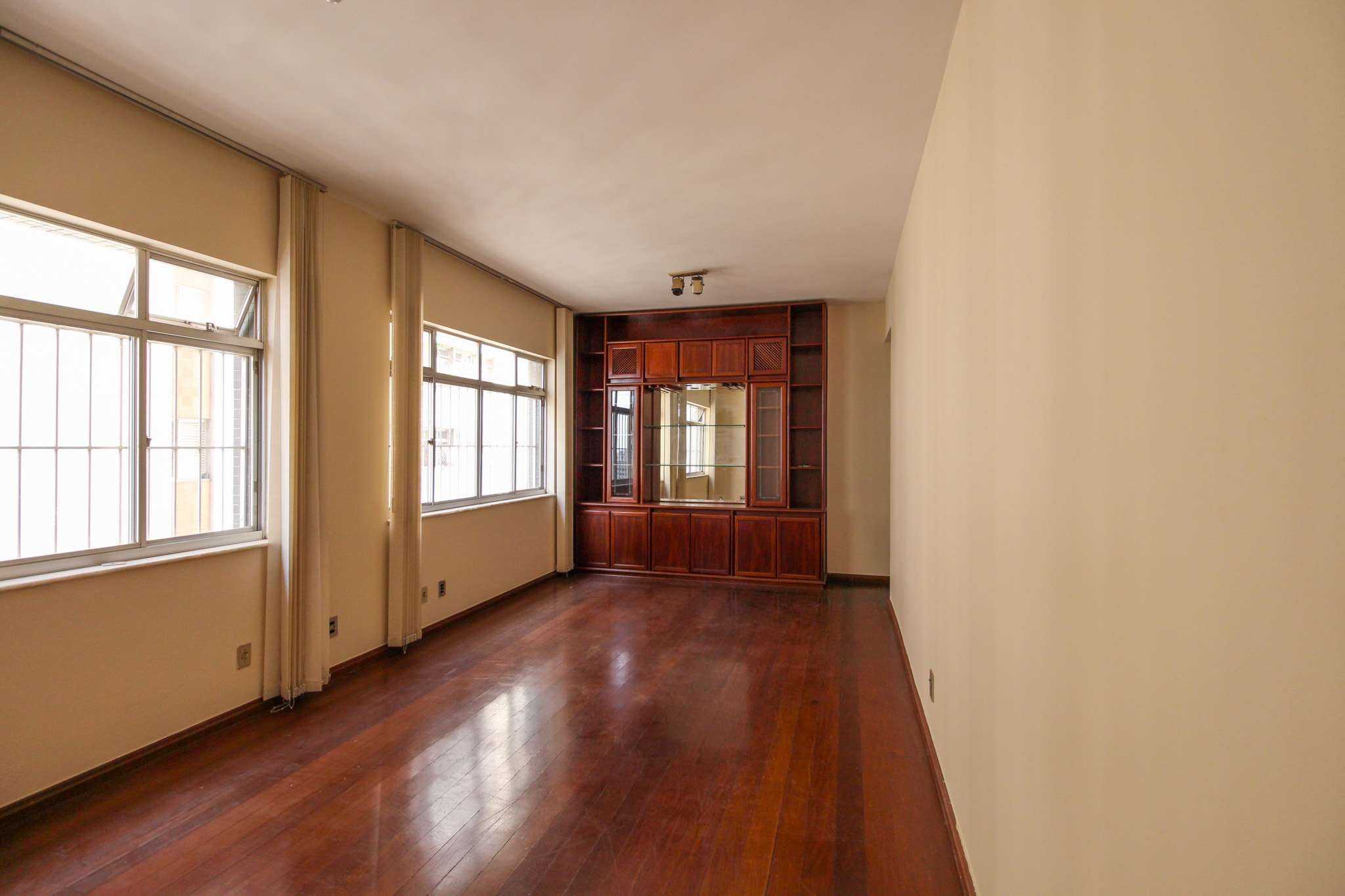 Apartamento à venda com 3 quartos, 109m² - Foto 1