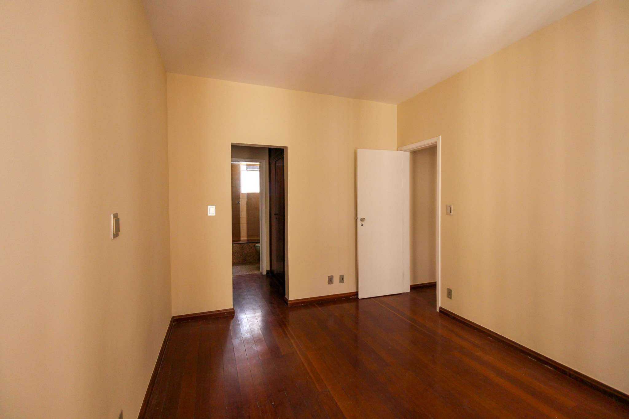 Apartamento à venda com 3 quartos, 109m² - Foto 4