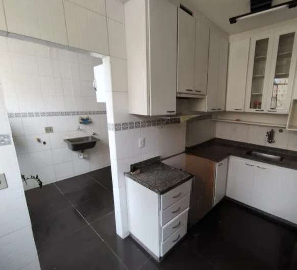 Apartamento à venda com 3 quartos, 100m² - Foto 2