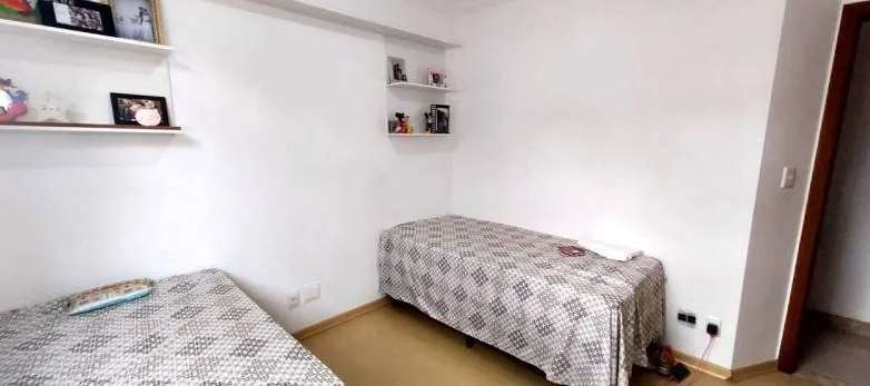 Apartamento à venda com 3 quartos, 123m² - Foto 5