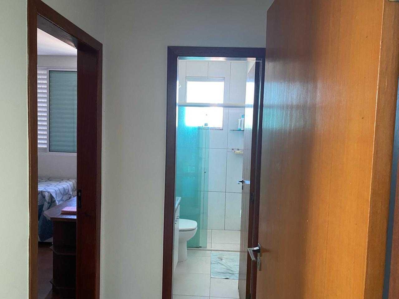 Casa à venda com 6 quartos, 320m² - Foto 20