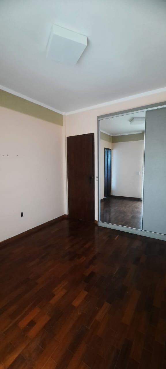 Apartamento à venda com 3 quartos, 120m² - Foto 14