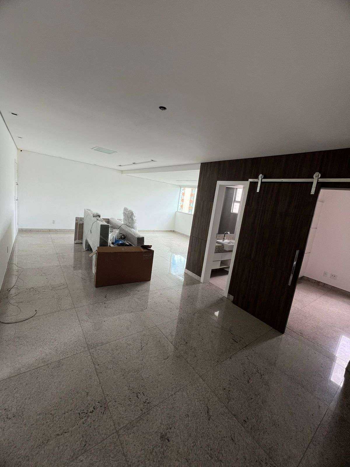 Apartamento à venda com 4 quartos, 146m² - Foto 2