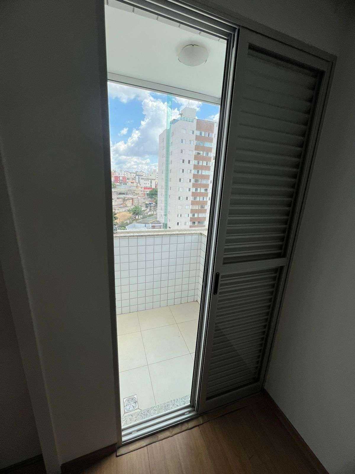 Apartamento à venda com 4 quartos, 146m² - Foto 12