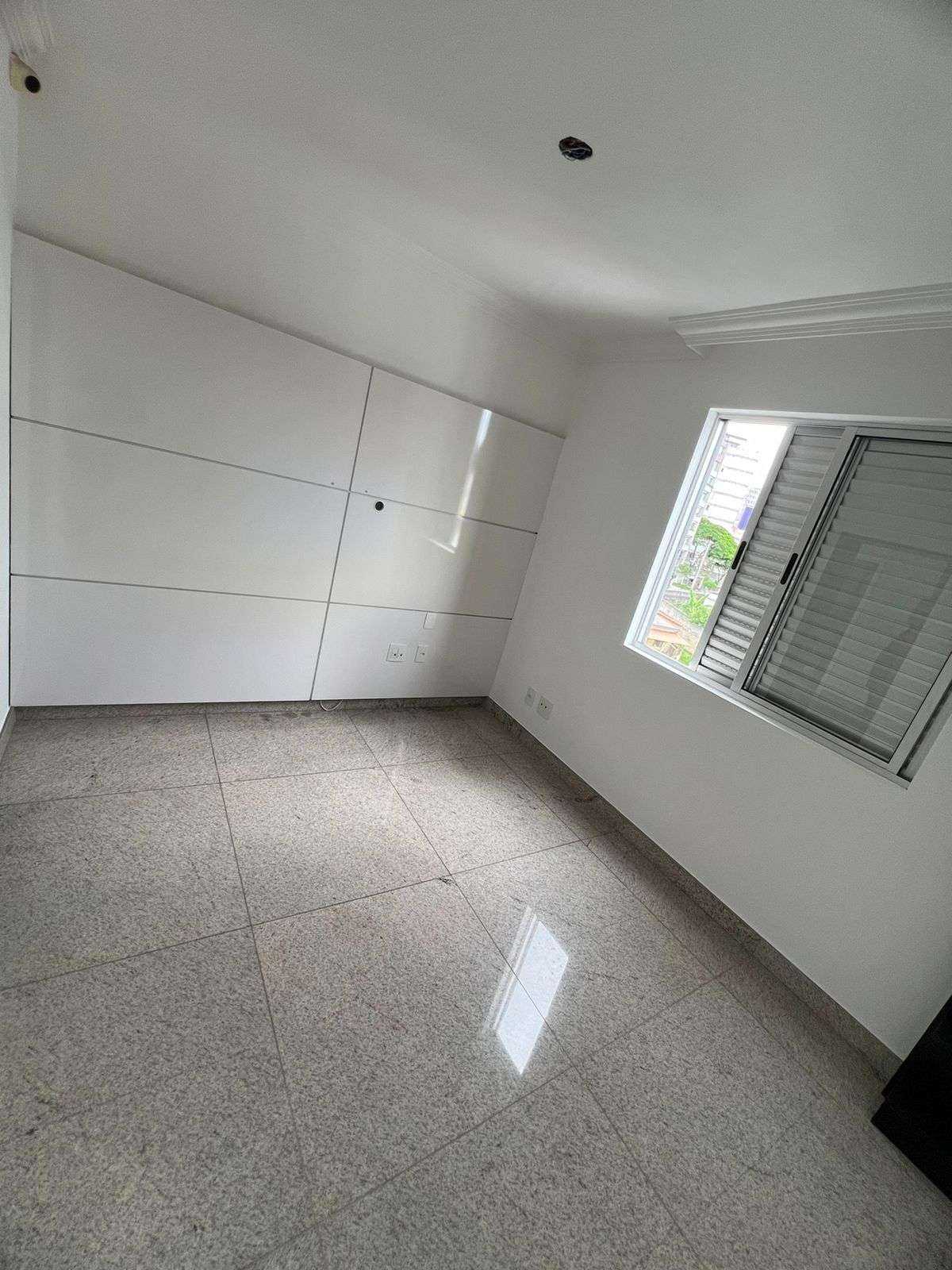 Apartamento à venda com 4 quartos, 146m² - Foto 5