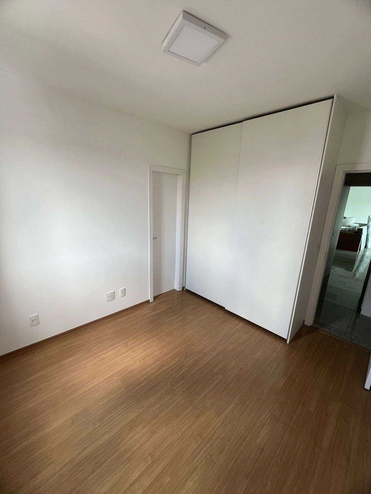 Apartamento à venda com 4 quartos, 146m² - Foto 9