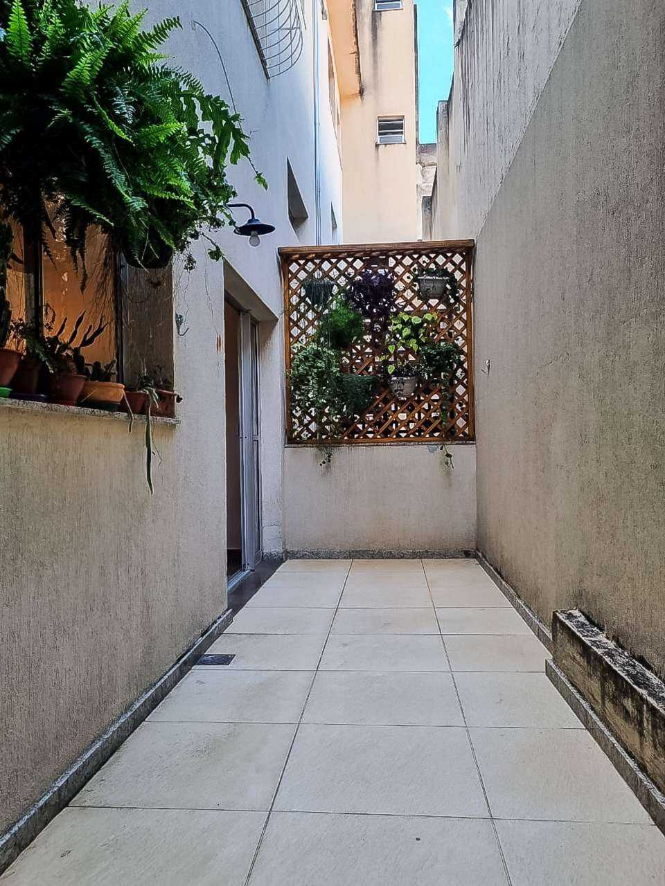 Apartamento à venda com 3 quartos, 95m² - Foto 19