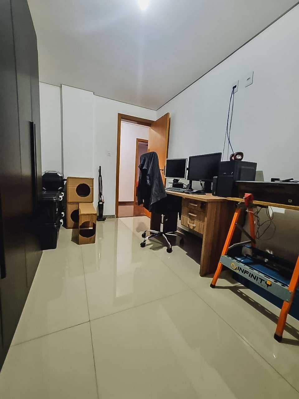 Apartamento à venda com 3 quartos, 95m² - Foto 7