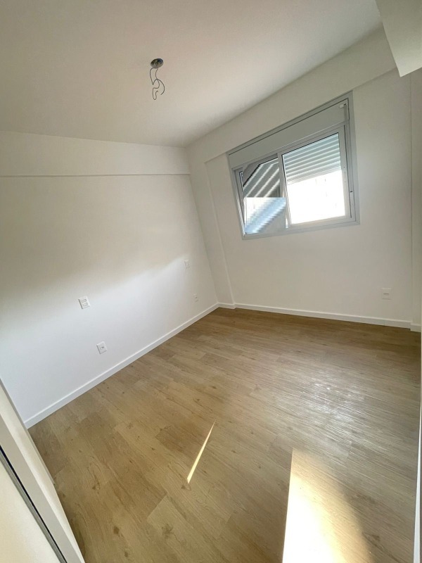 Apartamento à venda com 3 quartos, 85m² - Foto 10