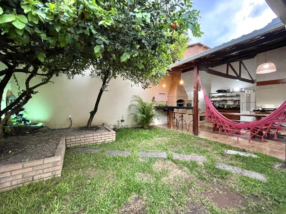 Casa à venda com 3 quartos, 270m² - Foto 15