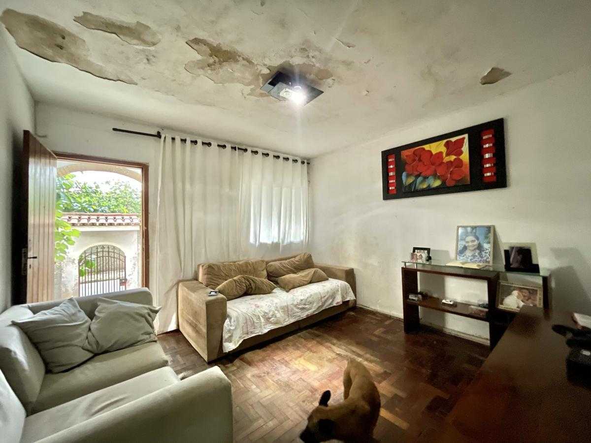 Casa à venda com 3 quartos, 270m² - Foto 9