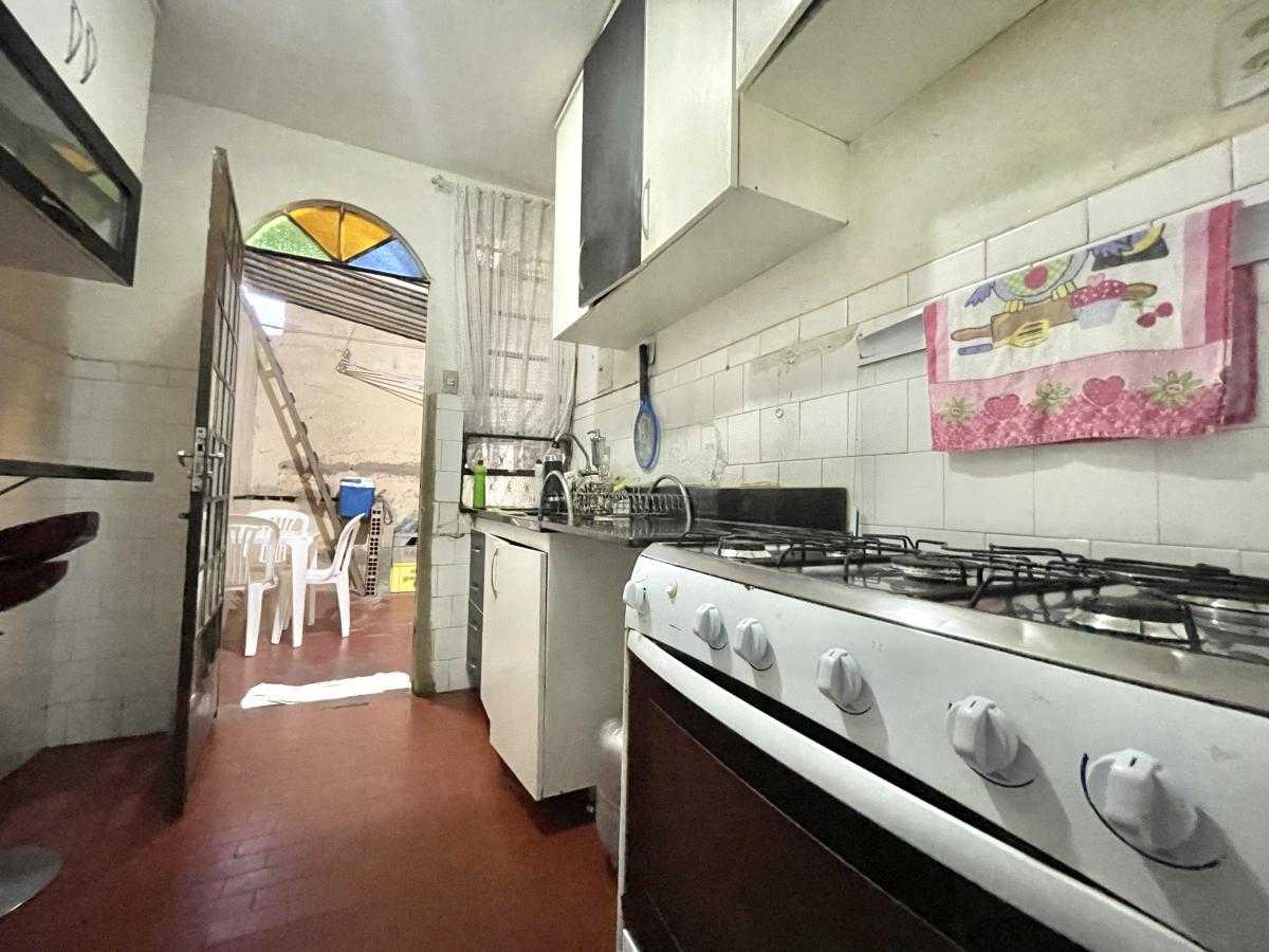 Casa à venda com 3 quartos, 270m² - Foto 20