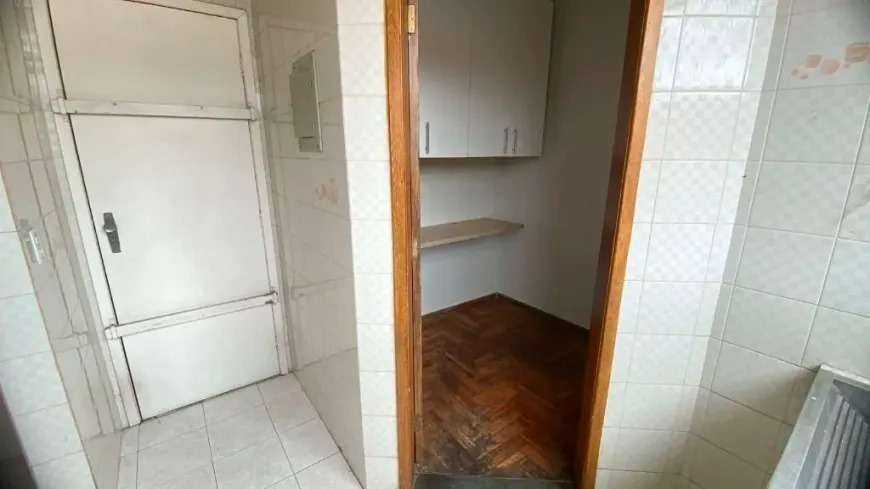 Apartamento à venda com 3 quartos, 75m² - Foto 11