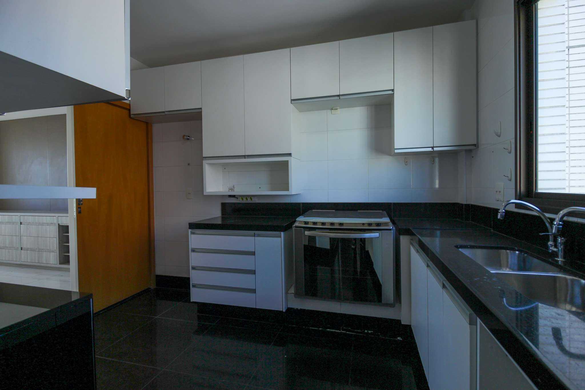 Apartamento à venda com 4 quartos, 158m² - Foto 23