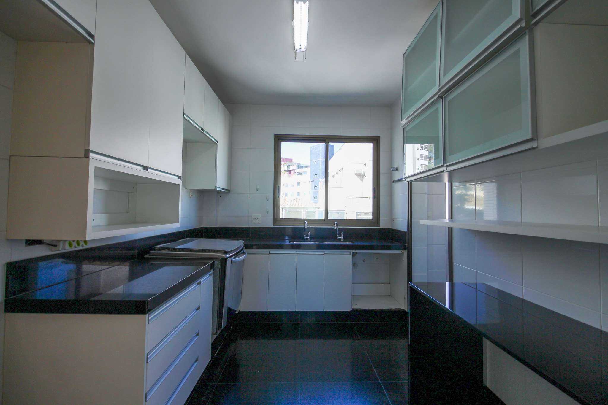 Apartamento à venda com 4 quartos, 158m² - Foto 24